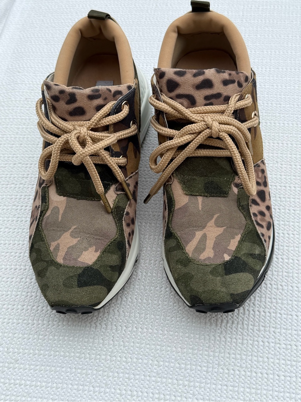 Steve Madden Cliff Sneakers Women 7 Camo Leopard Platform Lace Up Chunky Shoes - Picture 5 of 9